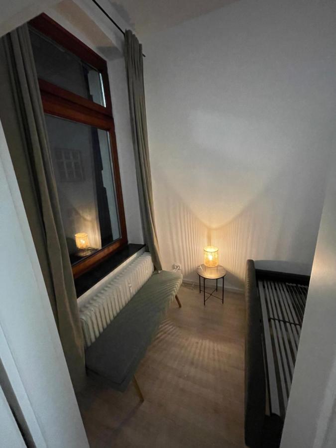 Retro Appartement Im Herzen Von Koeln Deutz Экстерьер фото